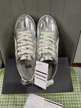 Onitsuka Tiger MEXICO 66 Women's Silver Casual Sneakers – Multiple Sizes